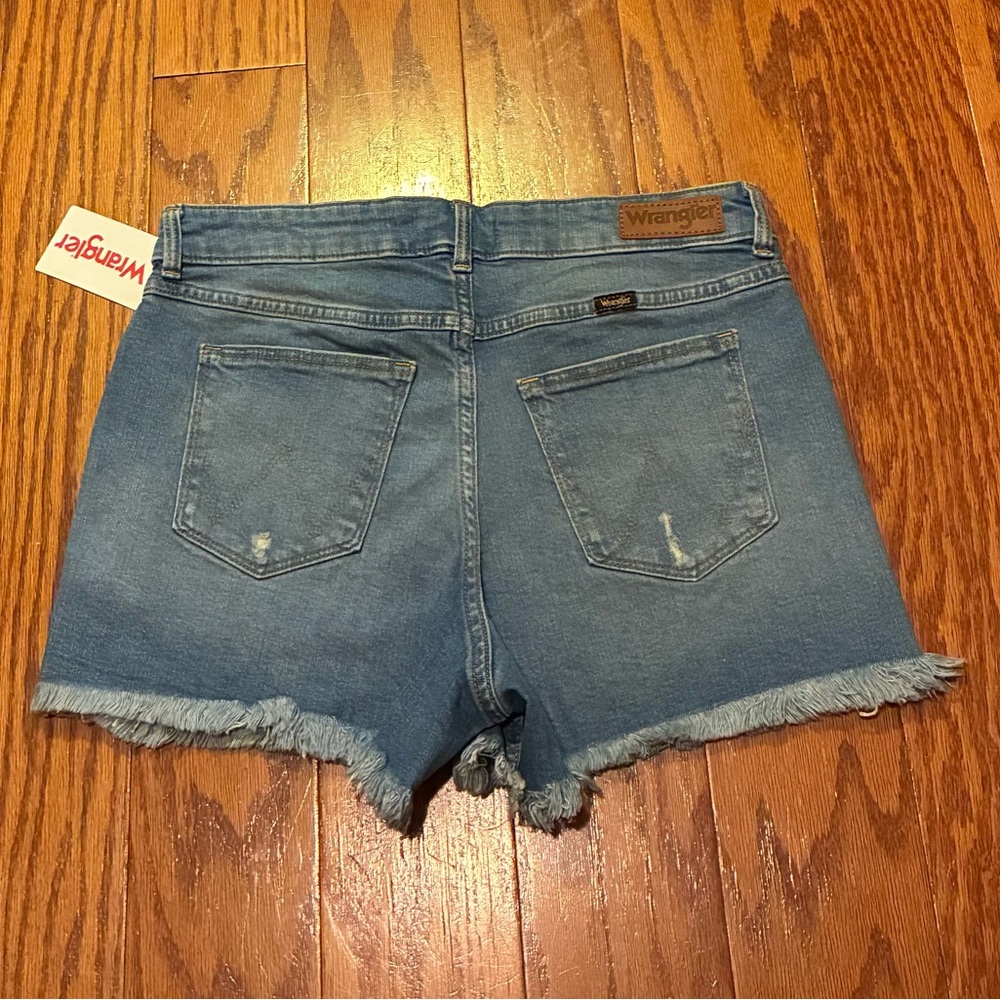 NWT Wrangler Vintage High Rise Size 8 / 29 Cut Off Shorts 3” Blue Jean Short New
